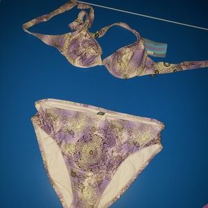 Nwt VM swimming suit Bikini top size S bottoms M